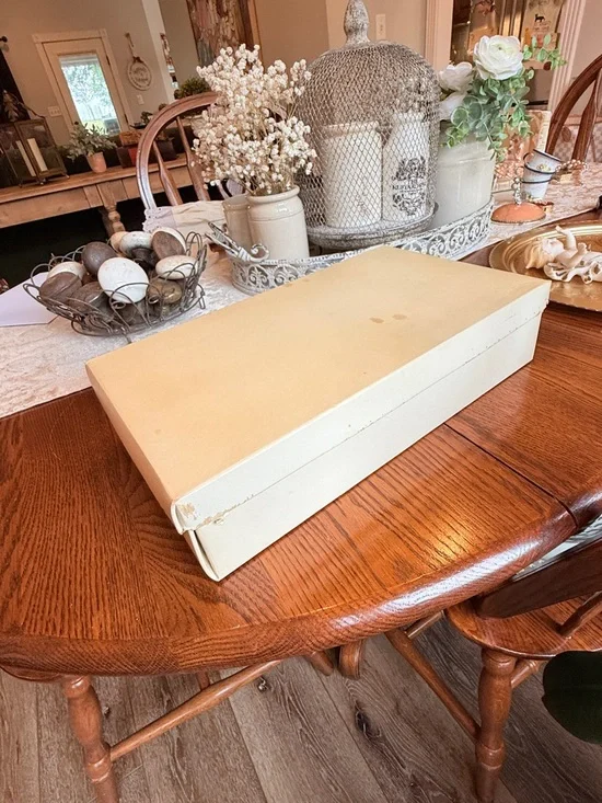 Vintage Last Rights Crucifix Sacrament Set From the 1960’s - Picture 9 of 17